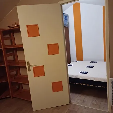 펜션 Maisonnette Familiale, Piscine Et Terrain De Tennis - 메쉐르-수르-지롱드