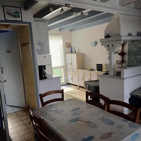Hébergement de vacances Maison Des Embruns - 3min - Piscine - Tennis -