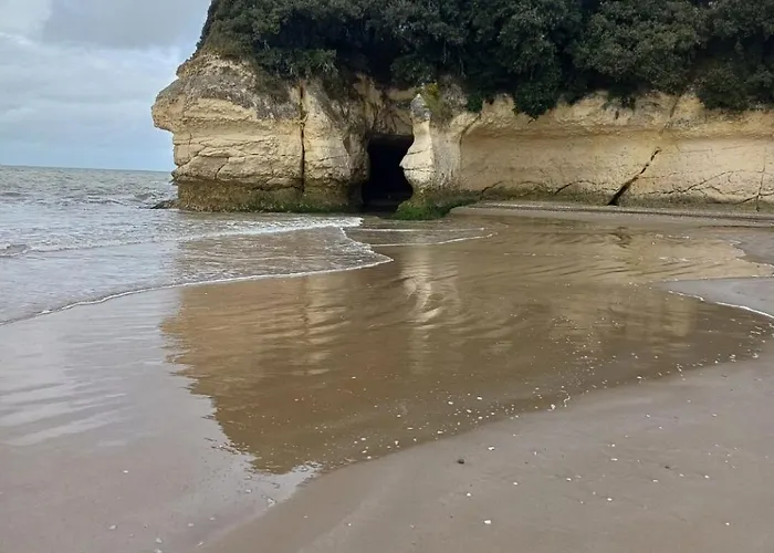 Maisonnette Familiale, Piscine Et Terrain De Tennis - * Meschers-sur-Gironde