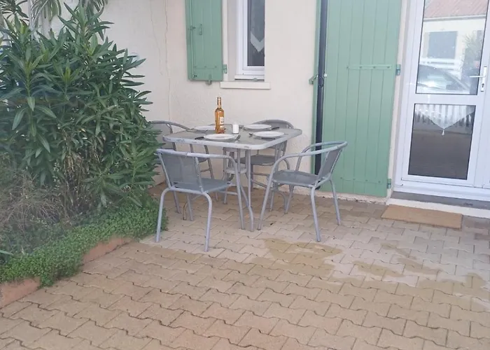 Maisonnette Familiale, Piscine Et Terrain De Tennis - Meschers-sur-Gironde